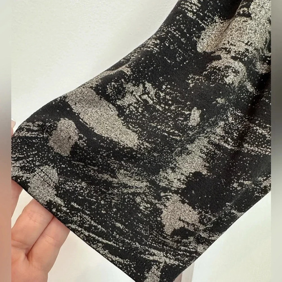 LuLaRoe Black Golden Metallic Shimmer 3/4 Sleeves Randy Baseball Tee Size 3X - Picture 5 of 9